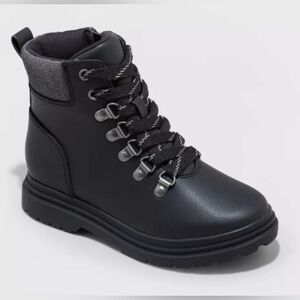 NWT Art Class Boys Black/Gray Atticus Boot Size 2